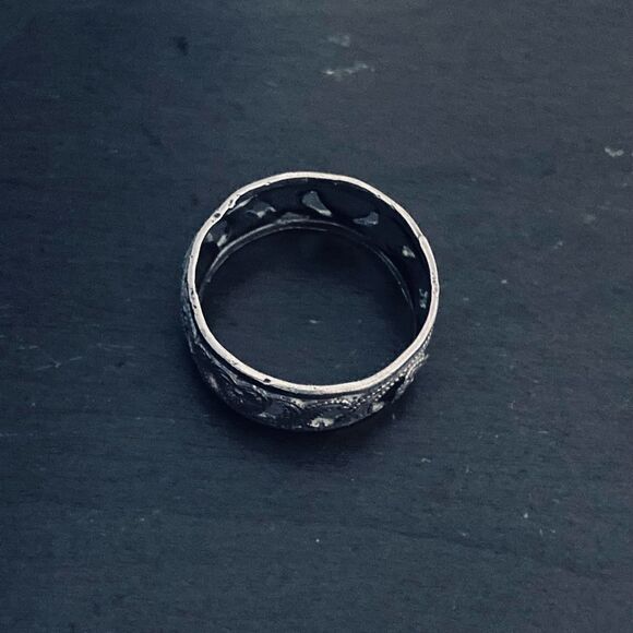 Vintage Sterling Silver Ornate Scroll Hearts Ring - Picture 3 of 5